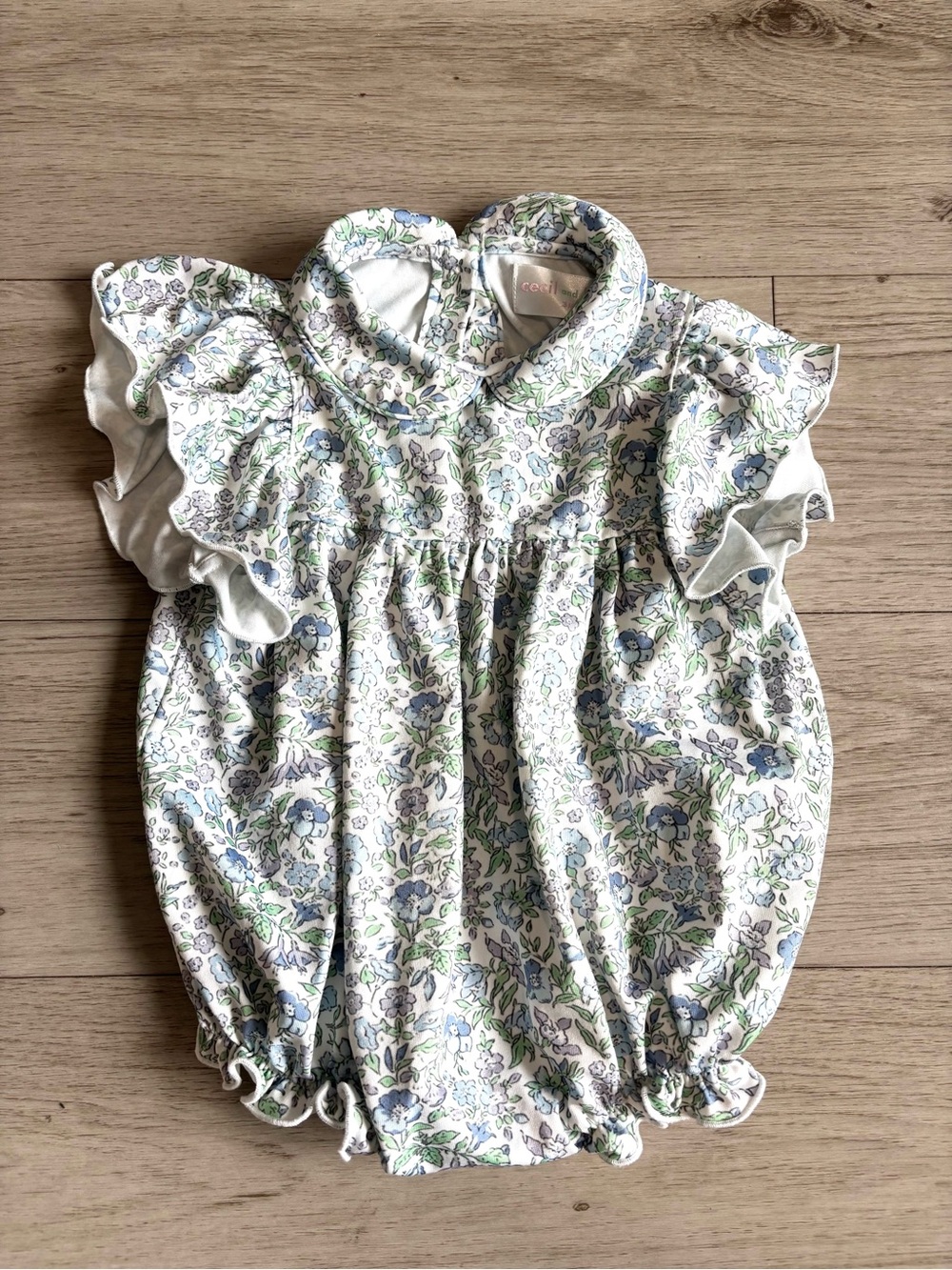 Cecil and Lou floral romper ruffled sleeves Size 3 months